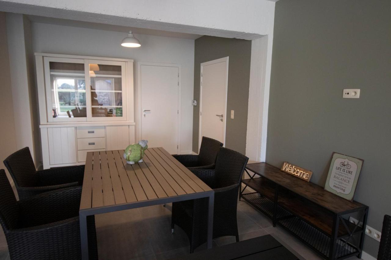 De Hoog Velden 14 Appartement NeerNeerpelt Buitenkant foto