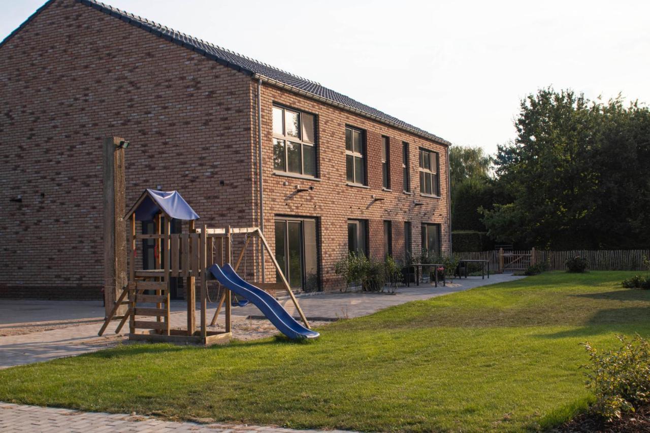 De Hoog Velden 14 Appartement NeerNeerpelt Buitenkant foto