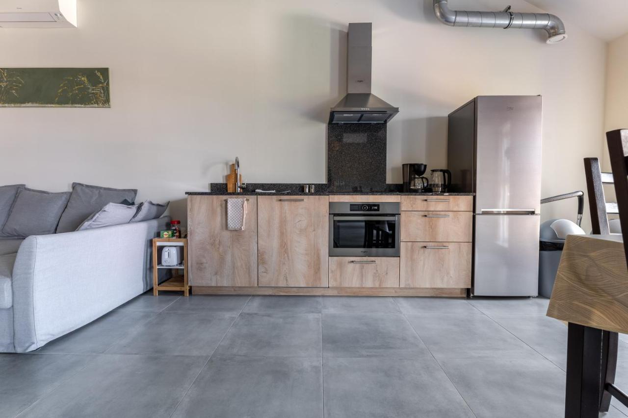 De Hoog Velden 14 Appartement NeerNeerpelt Buitenkant foto